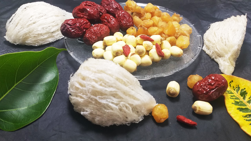 Có thể ăn yến sào vào buổi sáng hoặc buổi tối trước khi đi ngủ