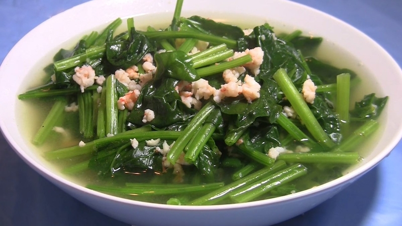 Giải đáp: Rau bina ăn sống được không?