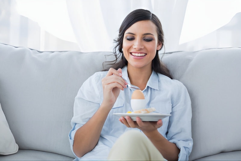 Giải đáp: Sau sinh ăn trứng vịt lộn được không?