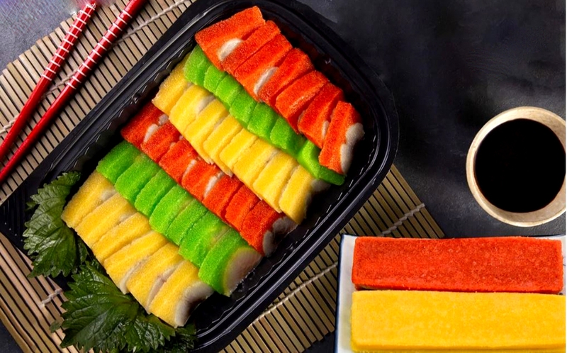 Cá trích ép trứng tại sao có nhiều màu? Có nên ăn cá trích sống không?