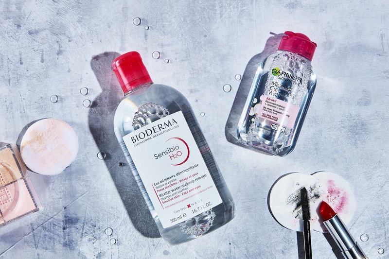 Giải đáp thắc mắc: Dùng kem chống nắng có cần tẩy trang không? 4