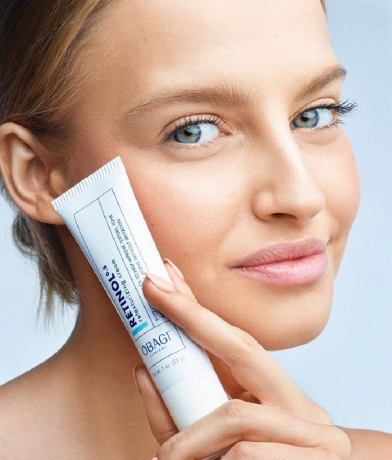 Giải đáp thắc mắc: Retinol có tốt không, retinol bao nhiêu tuổi dùng được 2