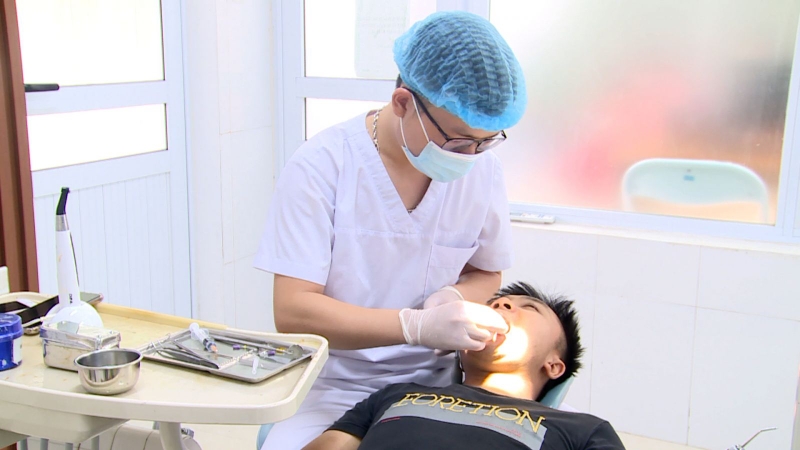 Giải đáp thắc mắc: Sau khi niềng răng nên làm gì?1