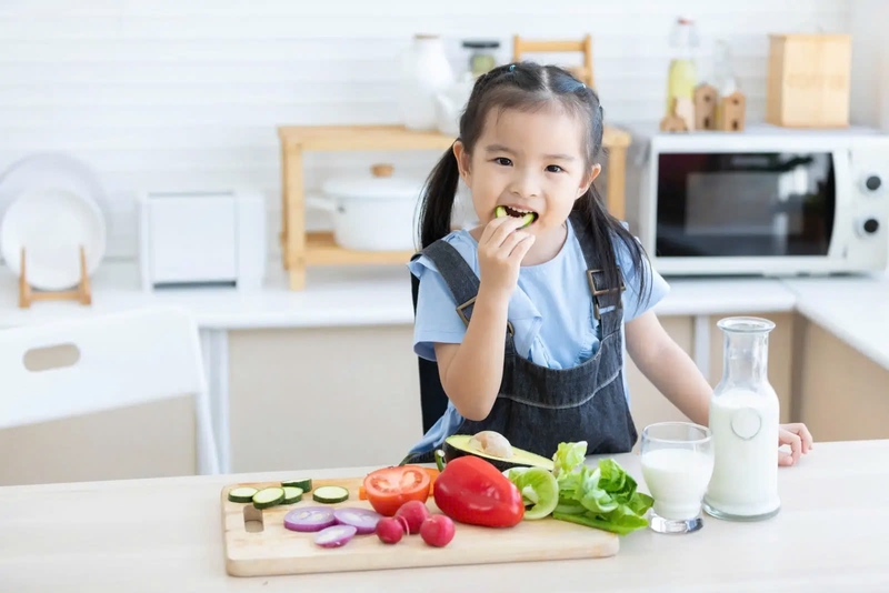 Giải đáp thắc mắc: Trẻ bị tay chân miệng uống nước dừa được không? 3