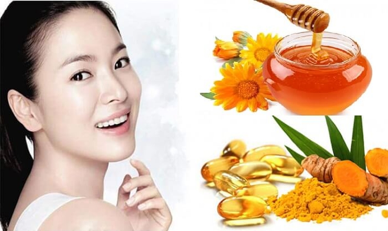 Uống nước nghệ tươi với mật ong là cách làm đẹp da, trị mụn, trẻ hóa làn da của chị em phụ nữ từ lâu