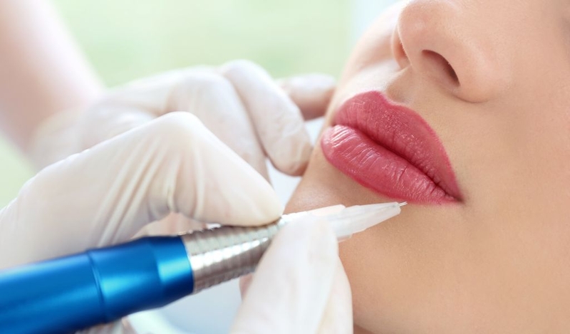 Tìm hiểu về đặc điểm kỹ thuật xăm môi