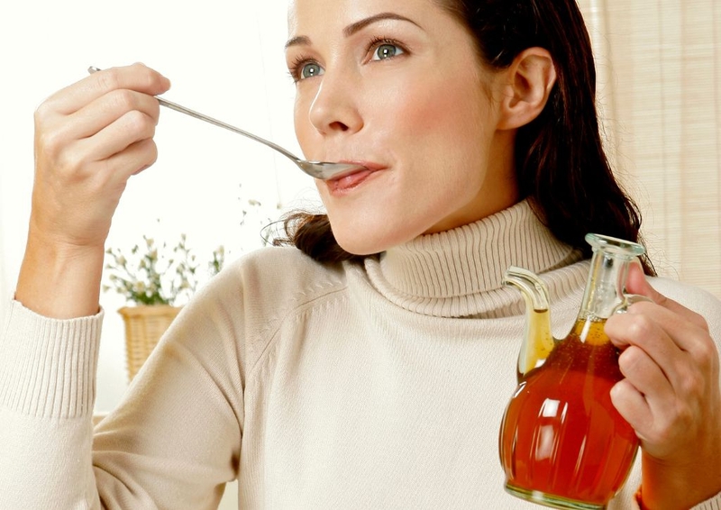 Giải đáp xăm môi có uống được mật ong không? Hướng dẫn cách uống đúng nhất 3