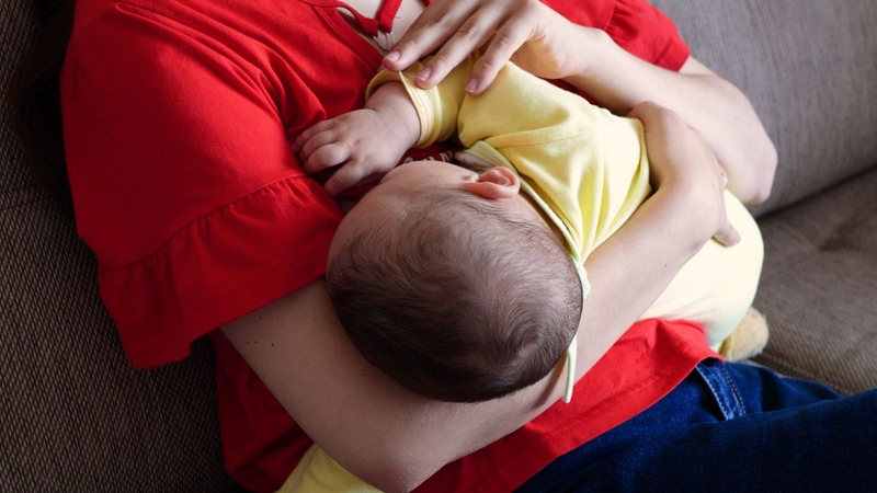 Giai đoạn biếng ăn sinh lý ở trẻ 2 tháng tuổi