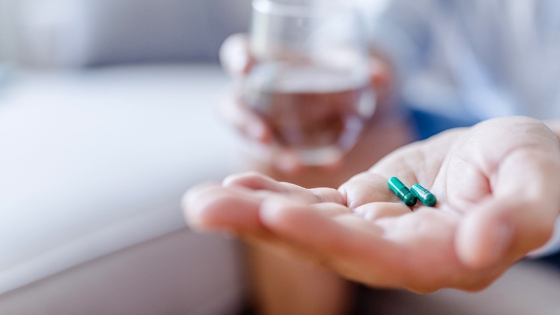 giai-phap-cho-khop-goi-kho-cung-thuoc-bo-thuoc-bo-sung-chat-nhon-cho-khop-goi 4