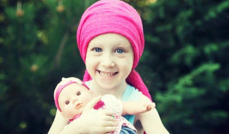 Tặng quà cho trẻ em ung thư giai đoạn cuối