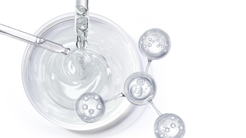 Glycolic Acid loại bỏ lớp tế bào chết đẩy mụn, khô nhanh và tự bong tróc