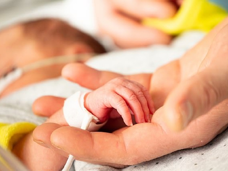 goc-giai-dap-hon-nhau-co-lay-sui-mao-ga-khong 2.jpg