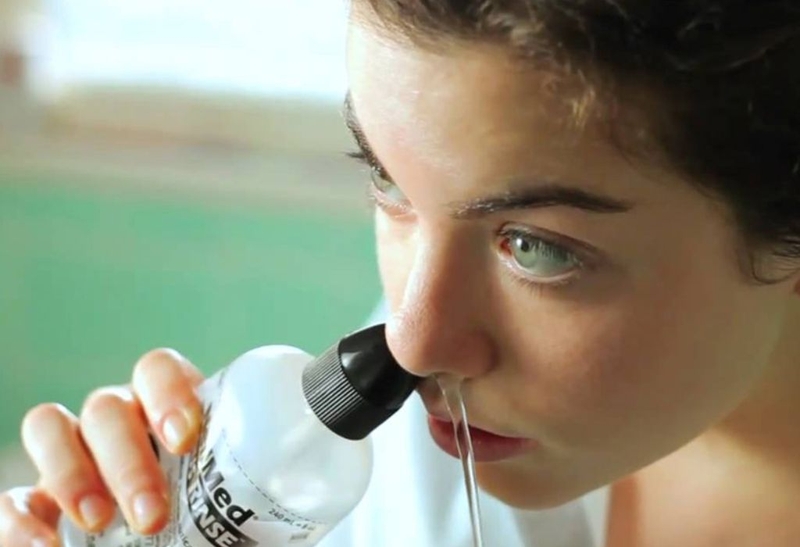 Góc giải đáp: Rửa mũi bị nước vào tai phải làm sao? 1