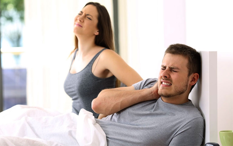 Bị thoát vị đĩa đệm có quan hệ được không?