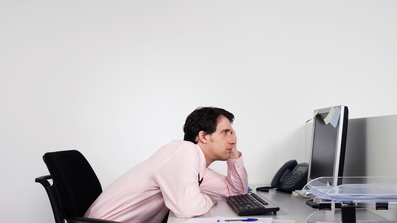 Ai nên dùng gối công thái học?