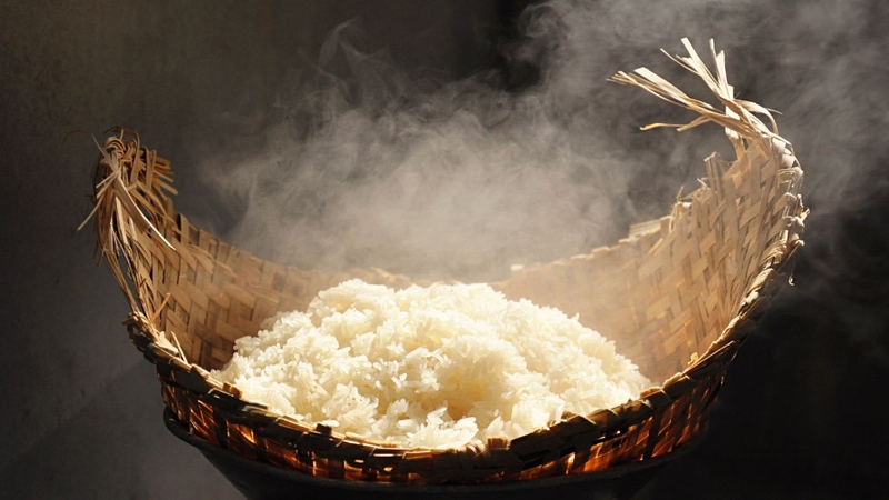 Gỏi gà bao nhiêu calo? Cách hạn chế tăng cân khi ăn gỏi gà 4