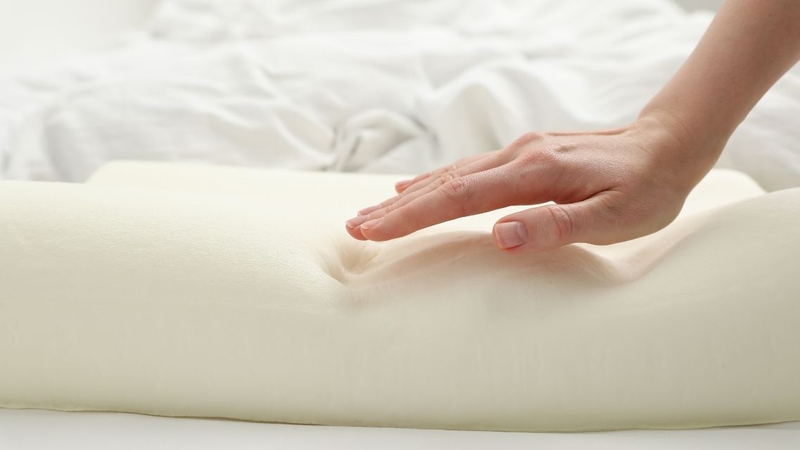 Nhiều người muốn biết&nbsp;gối memory foam có tốt không