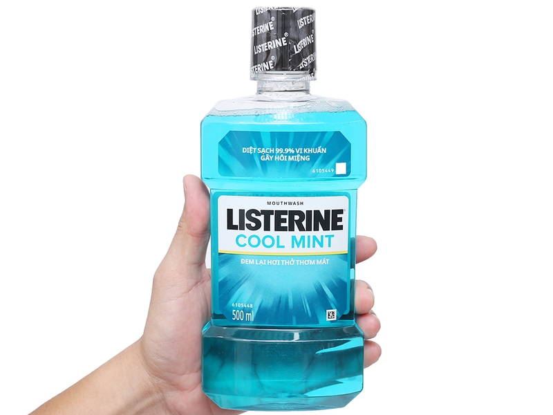 Listerine - nước súc miệng trị nha chu hiệu quả