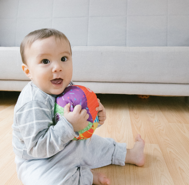 Gợi ý các trò chơi cho bé 12- 24 tháng