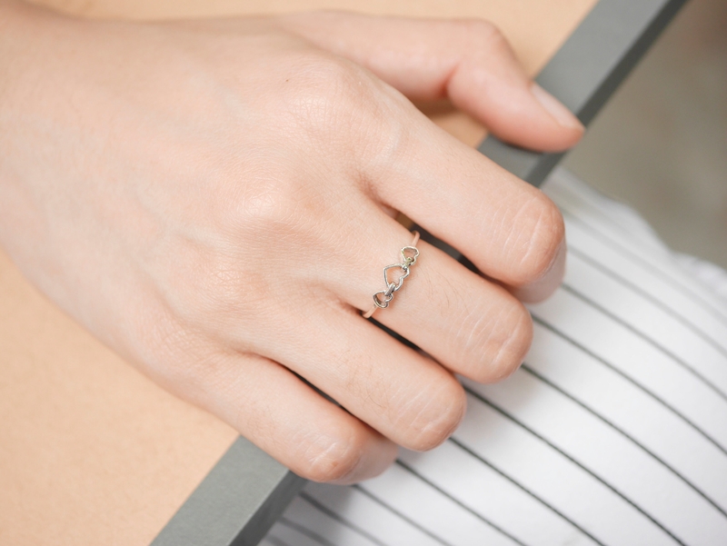 Gợi ý cách tháo nhẫn bị chật không đau 3