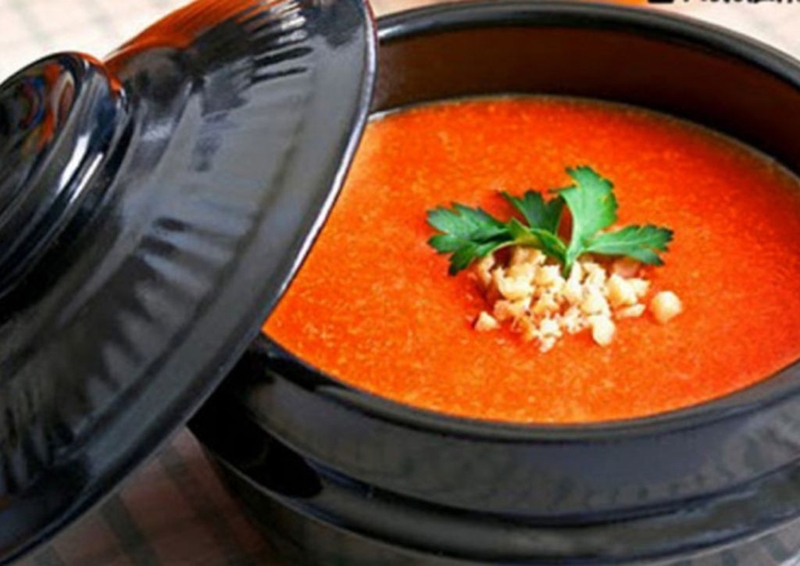 Gợi ý cho mẹ 2 cách nấu cháo gấc cho bé ăn dặm thơm ngon 3