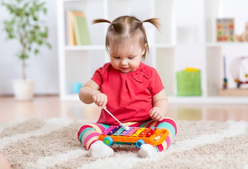 goi-y-lua-chon-do-choi-cho-be-tu-9-den-12-thang-tuoi 1.jpg