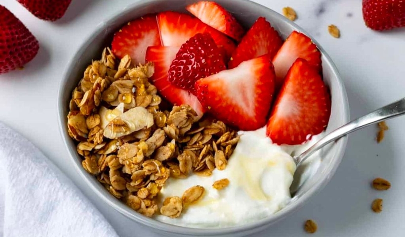 Granola ăn với gì để tốt cho sức khỏe? Lưu ý khi mua granola bán sẵn 3