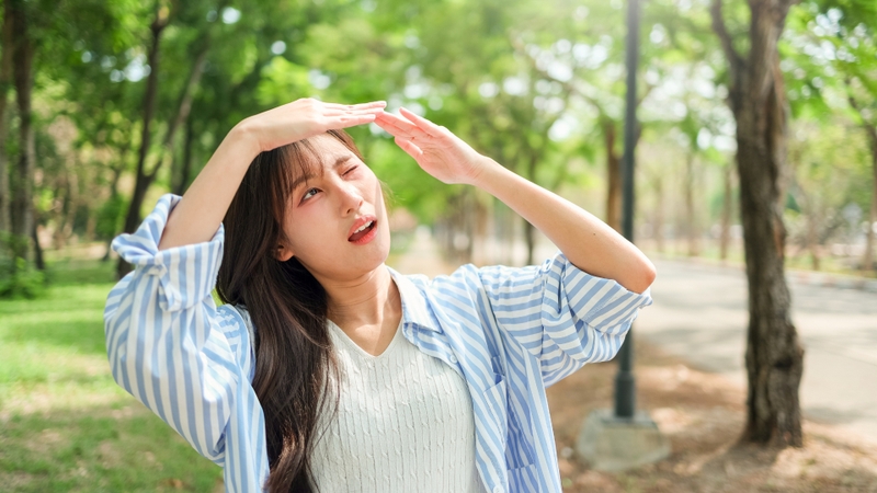 Nắng nóng đang bao trùm nhiều khu vực trên cả nước