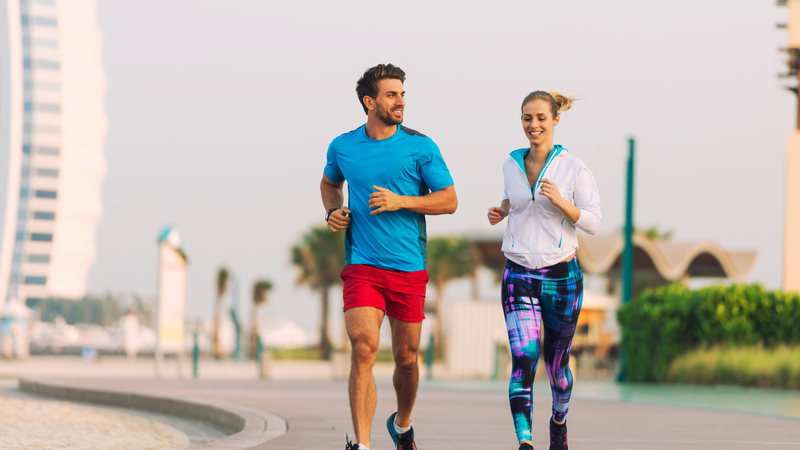 Khám phá cách tăng cơ bụng và có vòng eo săn chắc khi đi bộ 2