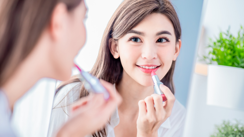 Hạn sử dụng của son là bao lâu? Son hết hạn có dùng được không? 2