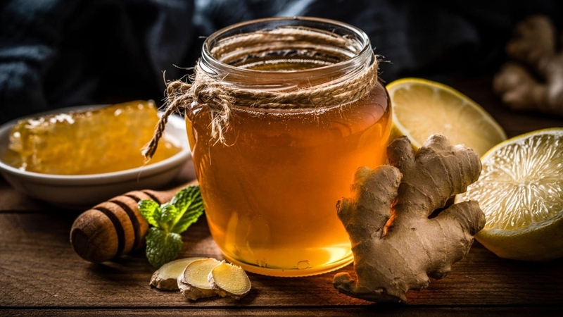 loi-ich-bat-ngo-cua-viec-uong-mat-ong-vao-sang-som 3