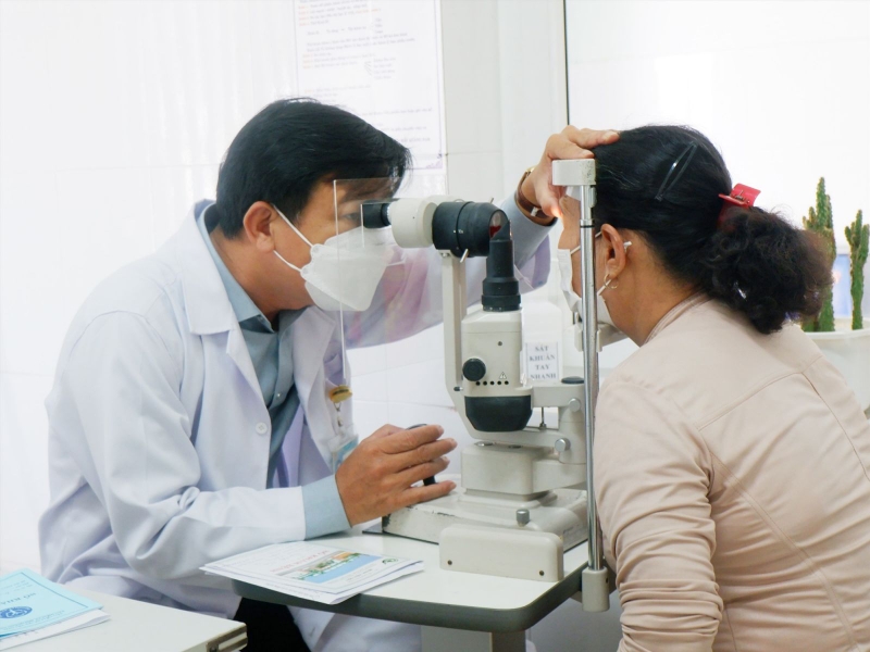 Hậu Covid mắt mờ phải làm sao 3