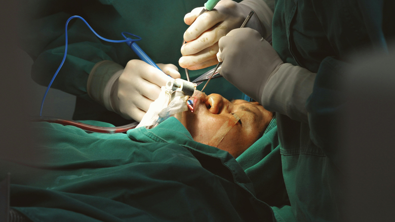 Cắt amidan an toàn khi thực hiện tại cơ sở y tế đạt chuẩn