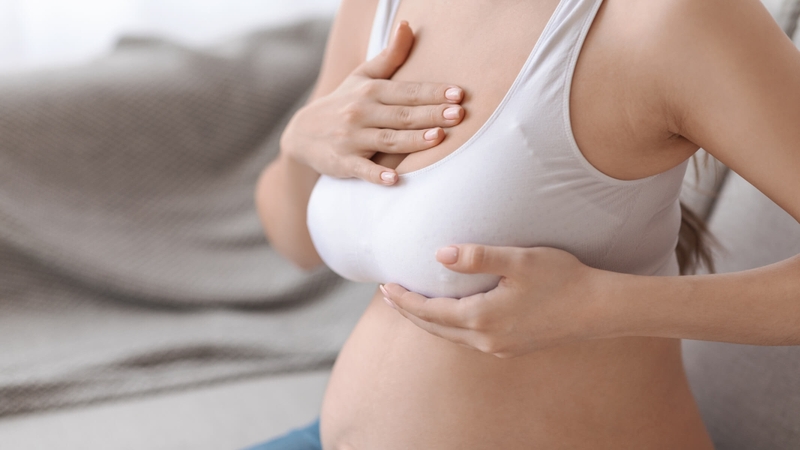 Hết đau ngực khi mang thai 7 tuần là dấu hiệu bình thường hay nguy hiểm? 1