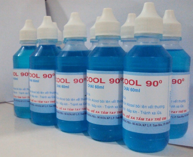 Dung dịch cồn giúp sát trùng, diệt virus