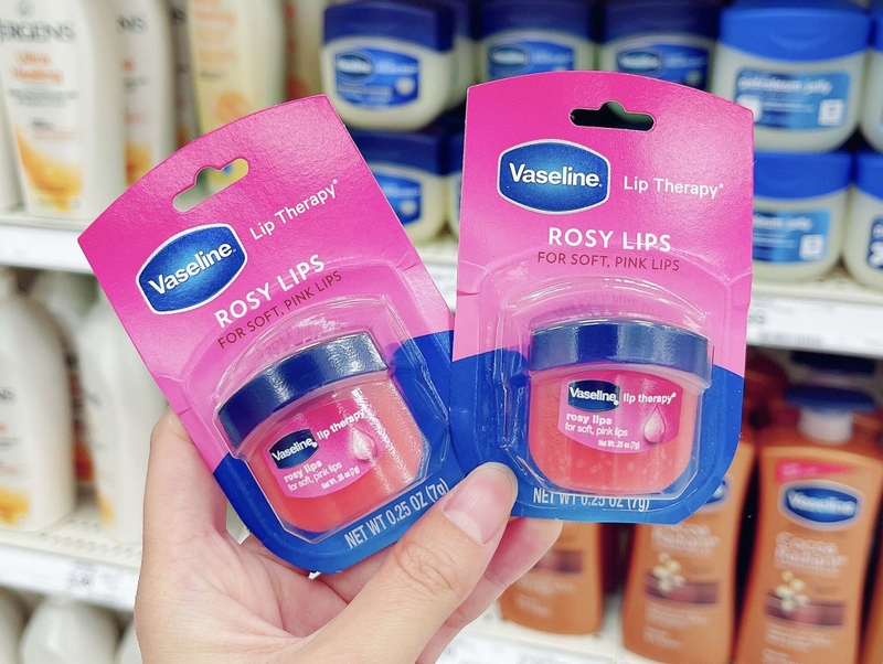 Hiện nay son dưỡng Vaseline có mấy loại?
