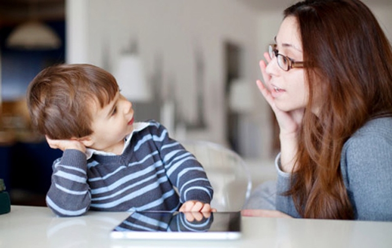 Tìm hiểu hiện tượng nói lắp của trẻ giữa tuổi mẫu giáo 3