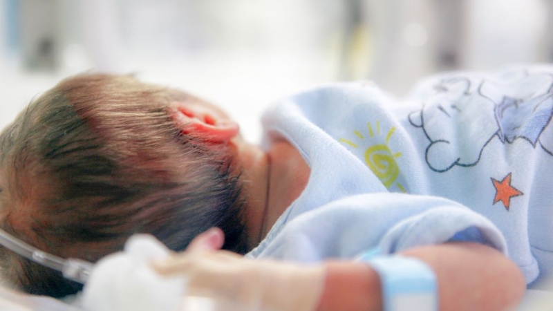 Tay chân miệng độ 3 là cấp độ bệnh nguy hiểm, cần được điều trị tại cơ sở y tế