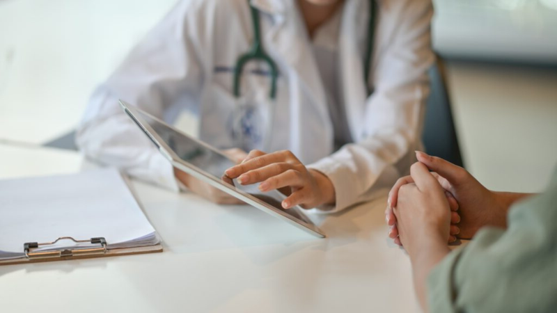 Hình ảnh ung thư vú giai đoạn đầu ở nam và nữ 4