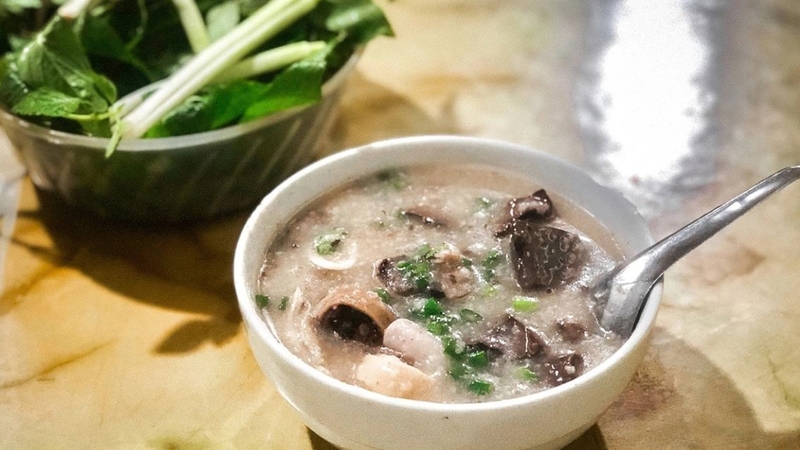 Ho ăn cháo lòng được không còn tùy vào nguyên nhân gây ho và khả năng dung nạp