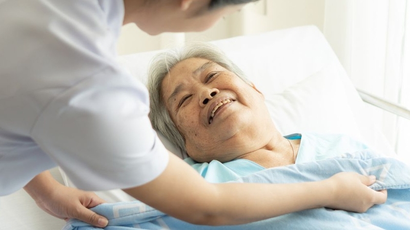 Hỗ trợ chăm sóc bệnh nhân đột quỵ giúp tránh biến chứng bệnh nguy hiểm mà bạn nên biết 4