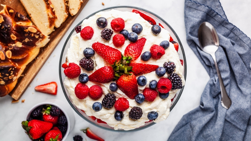 Hoa quả dầm sữa chua bao nhiêu calo? Công dụng như thế nào? 3