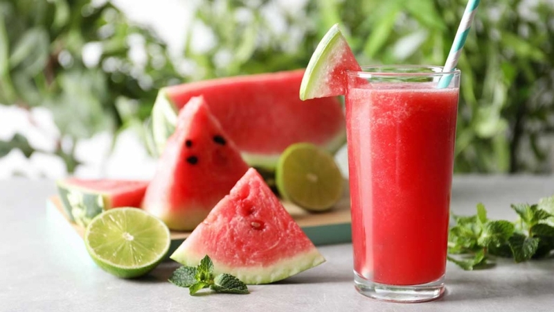 Cách làm nước ép dưa hấu cho bé giải nhiệt hè hiệu quả 3