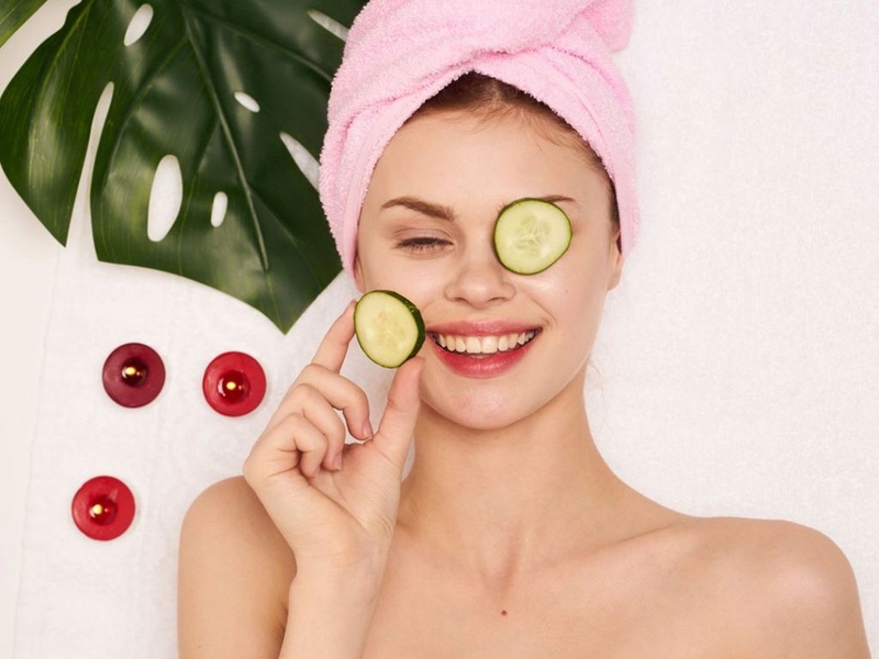 Học ngay 6 bí kíp giúp trẻ hoá vùng mắt cực đơn giản 2