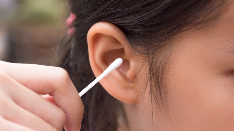 Học ngay bí quyết lấy ráy tai cho trẻ đúng cách! 3