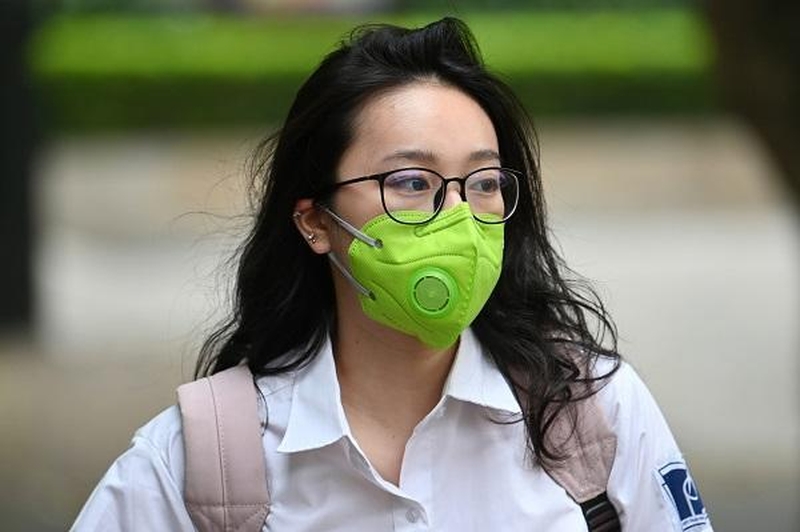 Trẻ bị loạn thị có nên đeo kính thường xuyên? 3