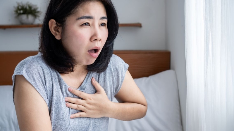 Người bệnh có triệu chứng dị ứng kèm đau ngực cần được đánh giá y tế kịp thời