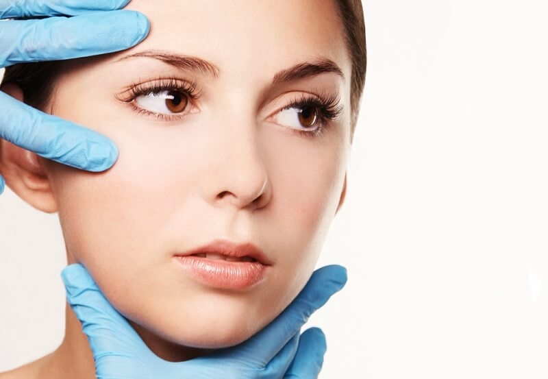 Hỏi đáp làm đẹp: Cắt mí bao lâu thì hết sẹo?3