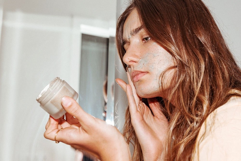 Hỏi và đáp: Có nên nặn mụn bọc có mủ không? 1