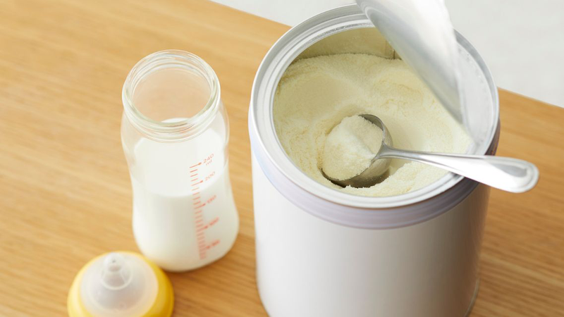 1 muỗng sữa bột bao nhiêu gam? Pha sữa theo muỗng thế nào cho chuẩn 4